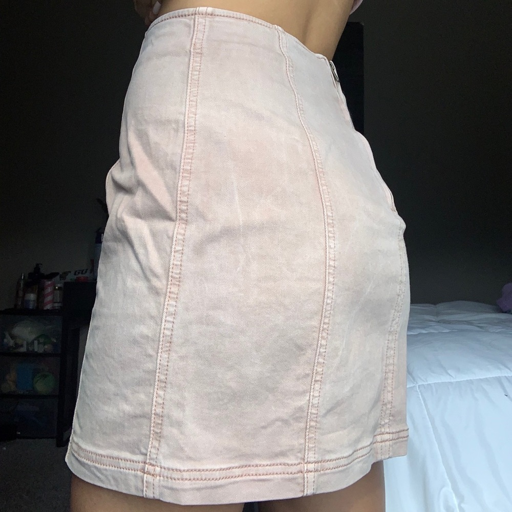 Light pink/ nude skirt - Picture 2 of 3